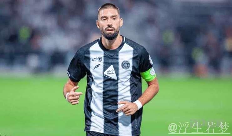 卡拉斯科拒绝训练，要求俱乐部提供家政服务，利雅得青年人回应否认